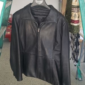 Wilson's black zip up leather jacket xl